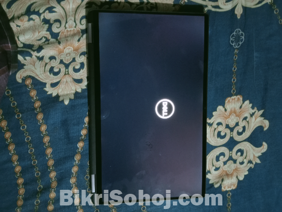 Dell latitude 7400 i7 8th 2in1 16gb RAM 512gb ssd